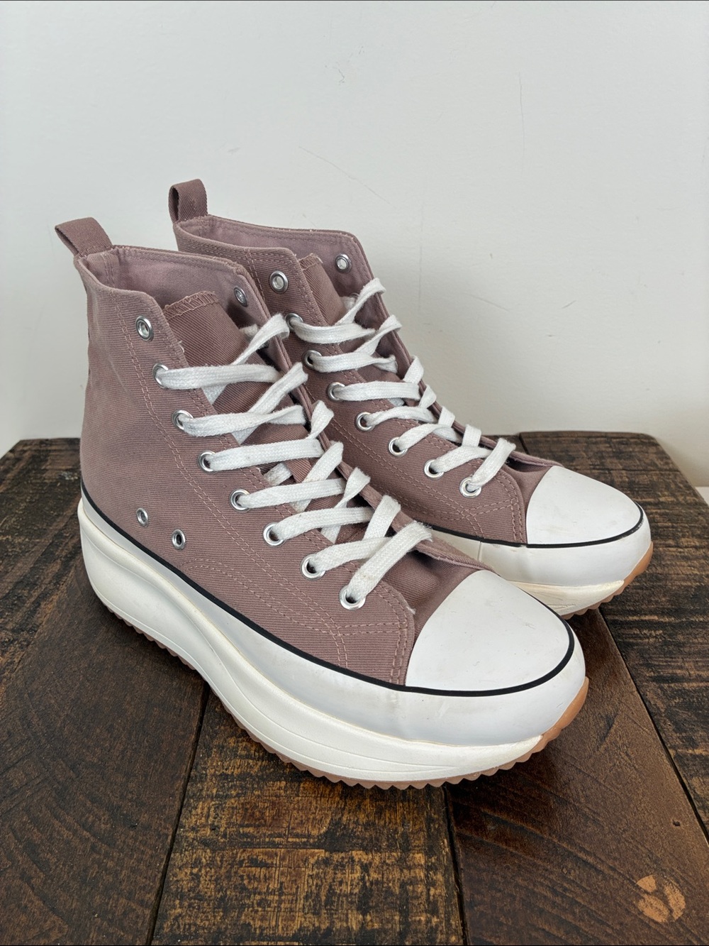 Madden Girl High-Top Winnona 7.5 Platform Canvas Sneakers Mauve Gray Chunky Sole